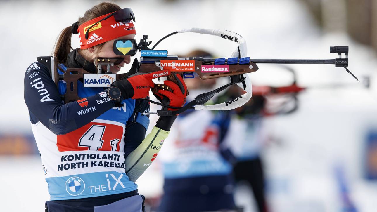 Biathletinnen in der Staffel Vierte