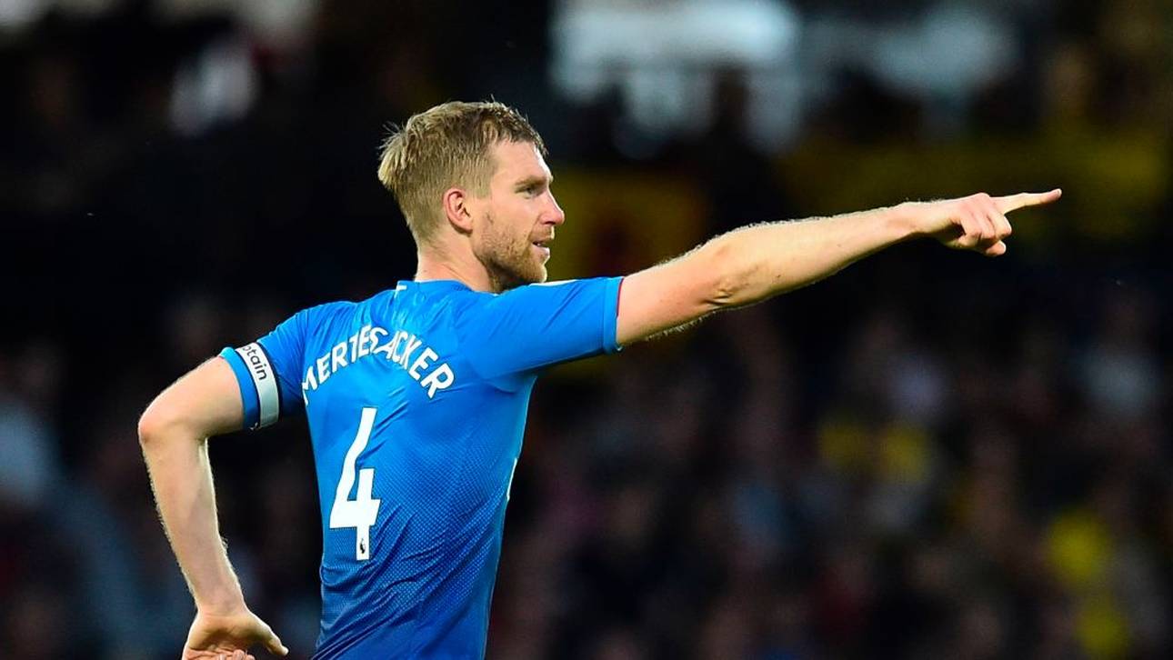Mertesacker springt bei Arsenal ein