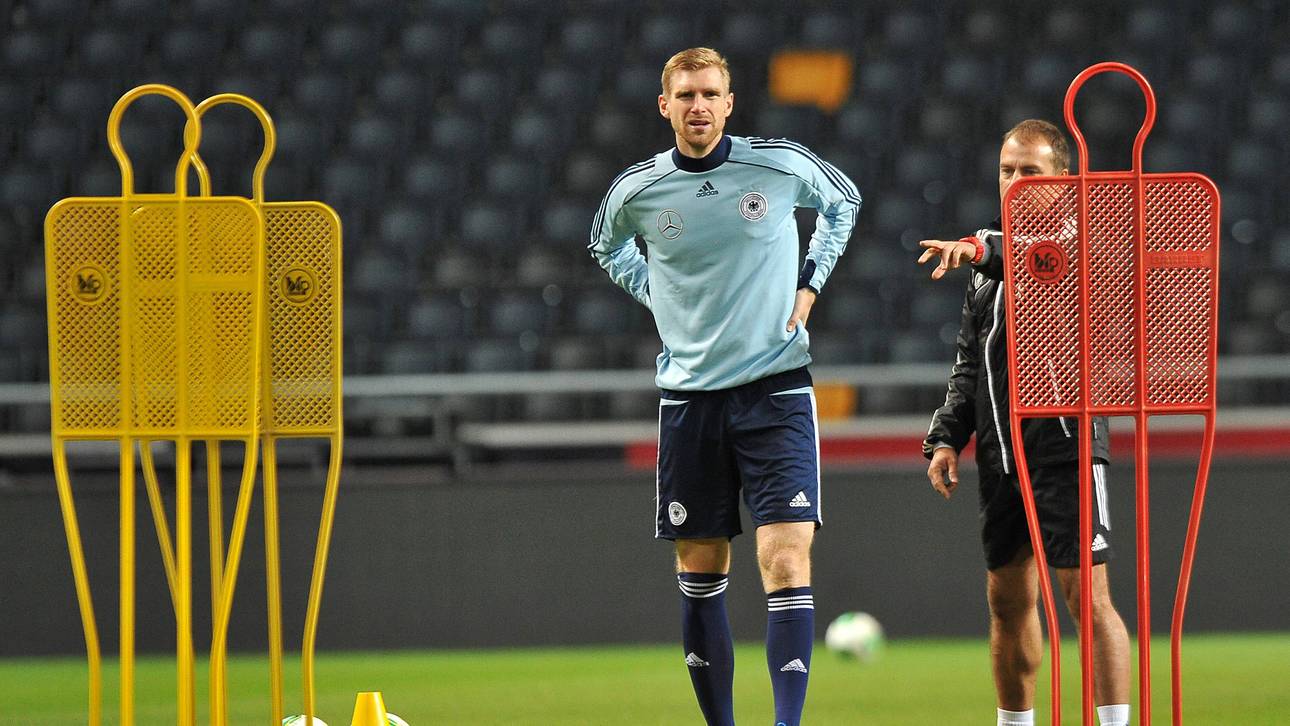 Mertesacker über Flick: „Unfassbar“