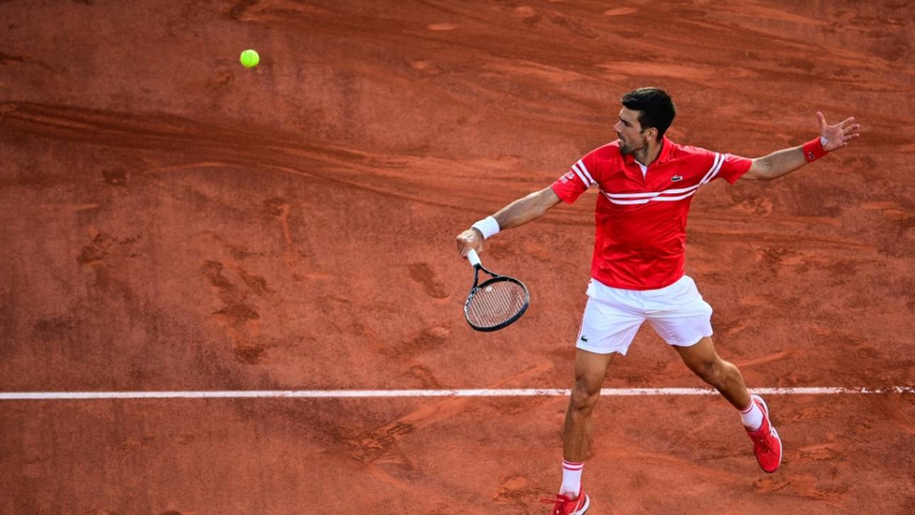 Djokovic schnappt Tsitsipas den Sieg weg und feiert zweiten Triumph in Paris