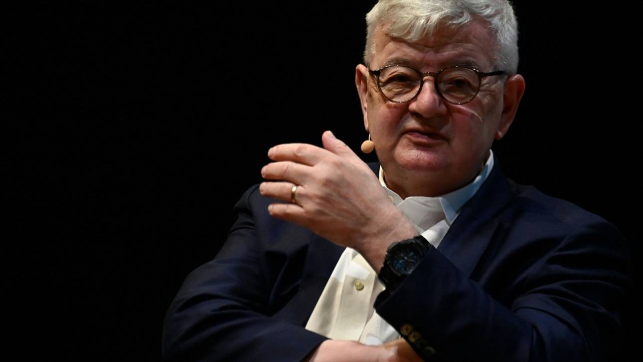 WM: Ex-Außenminister Fischer beklagt „Von-oben-herab-Kritik“