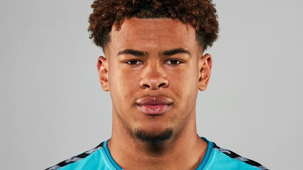 Freiburg verlängert mit Torwarttalent