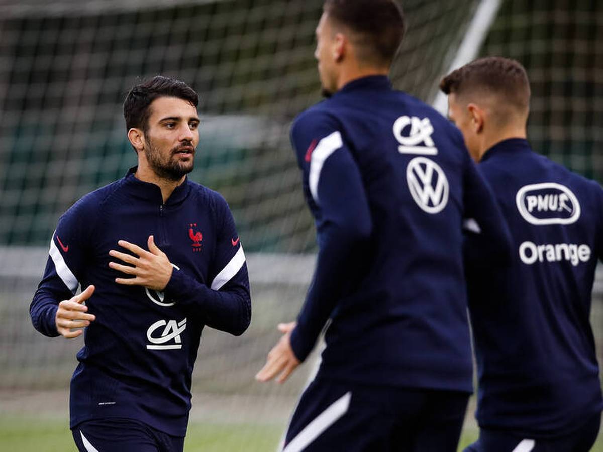 Frankreich Nationalspieler Leo Dubois Positiv Auf Corona Getestet