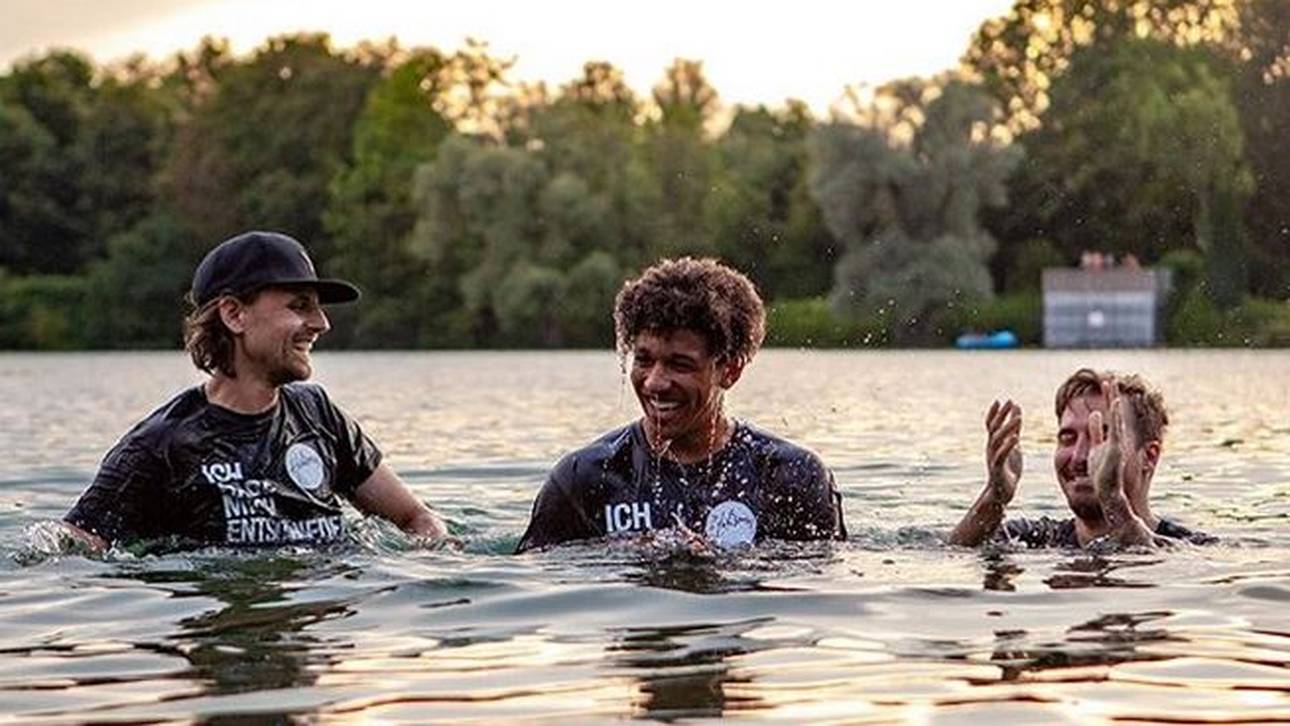 Bayern-Talent: Taufe im See