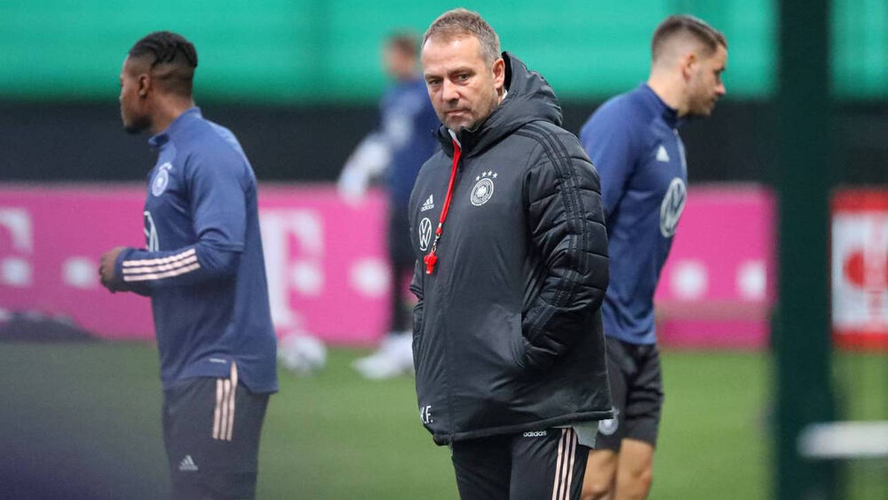 Flick heizt Spekulationen an