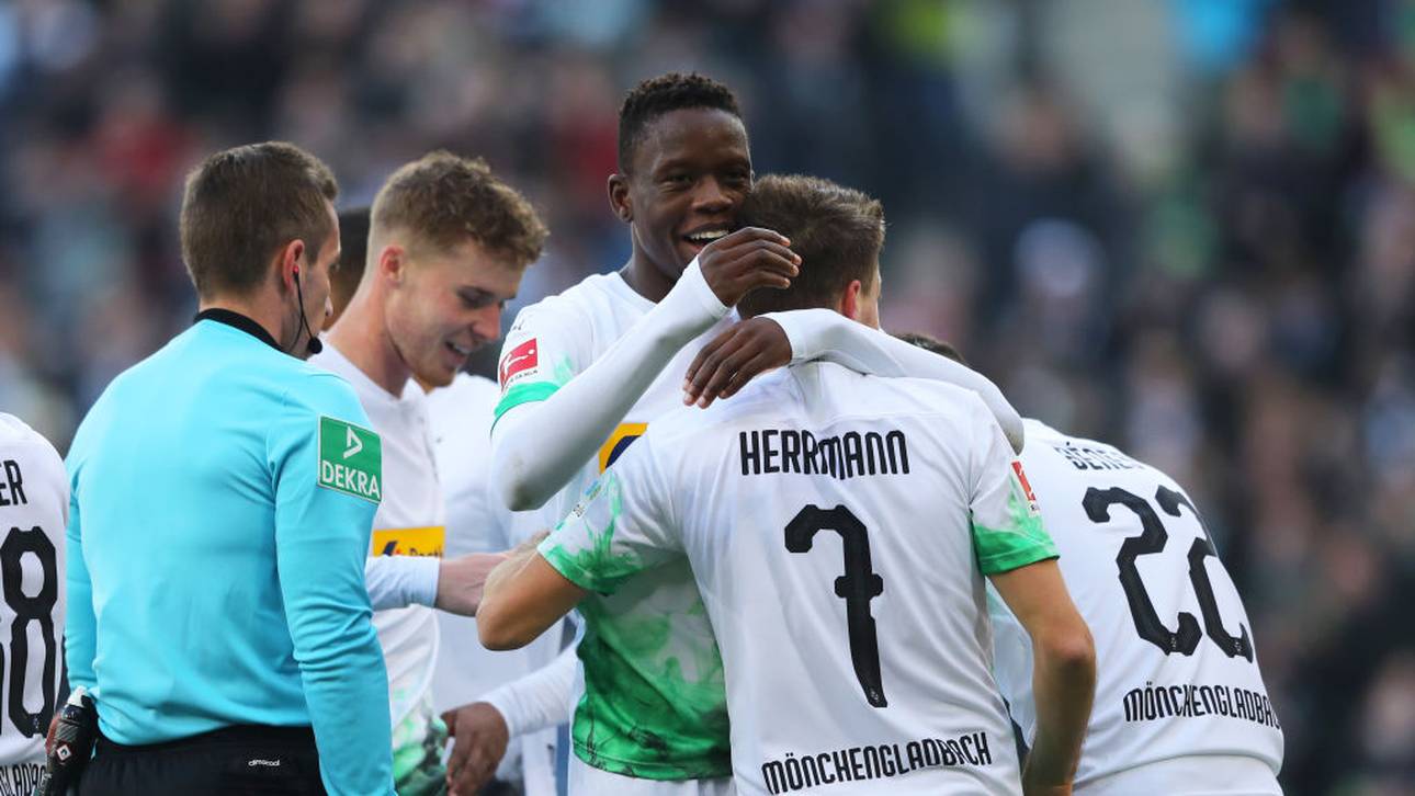 Gladbach zieht an der Spitze davon