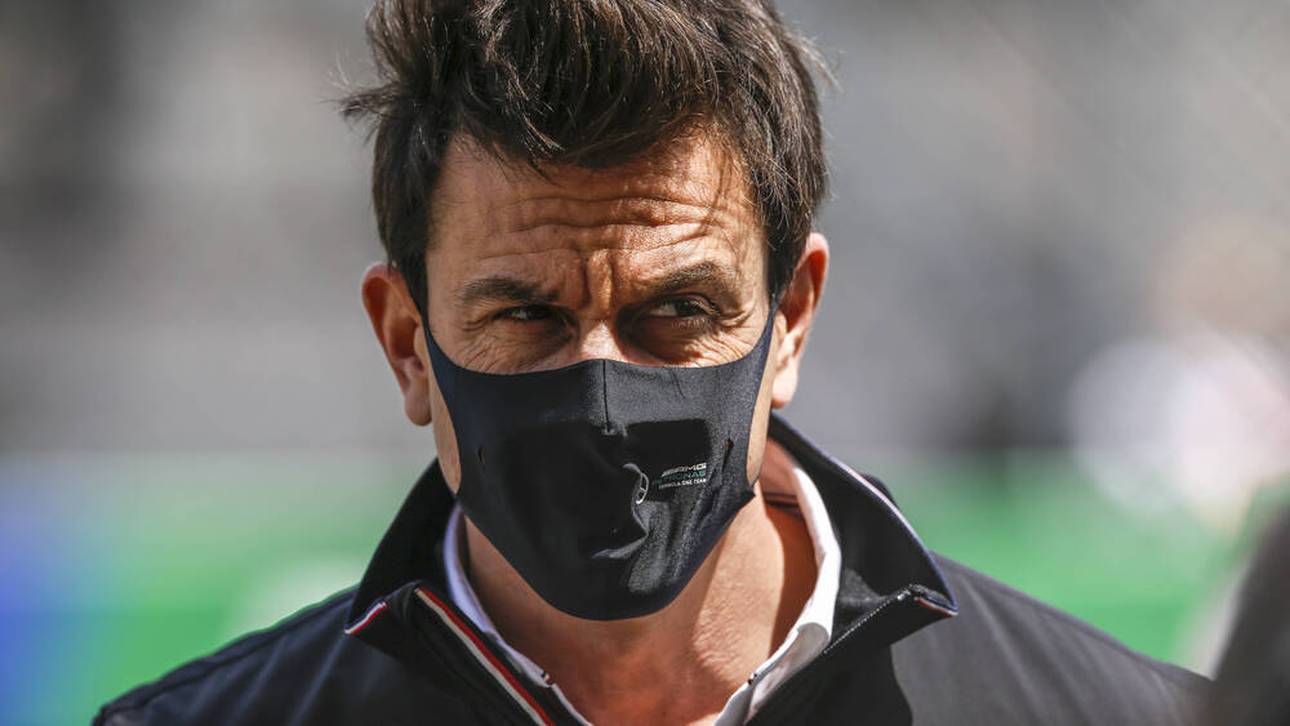 Mercedes mit vielsagender Drohung