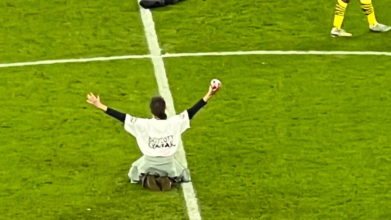 Flitzer bei BVB-Spiel mit klarer Botschaft