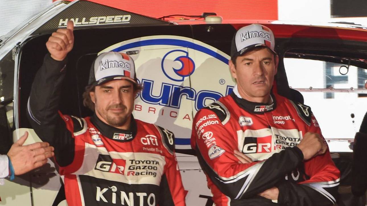 Nach Panne: Alonso bei Rallye furios