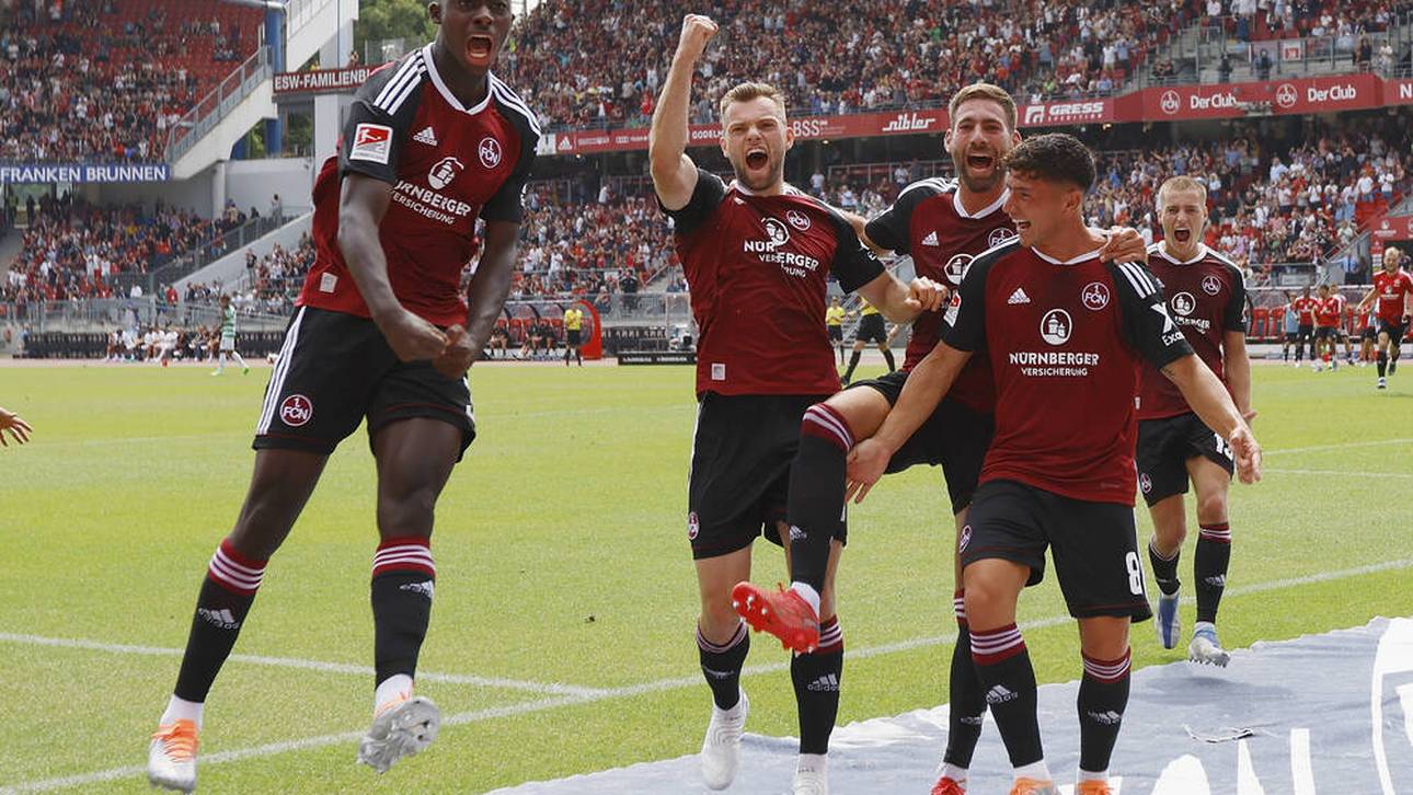 Club feiert im Frankenderby