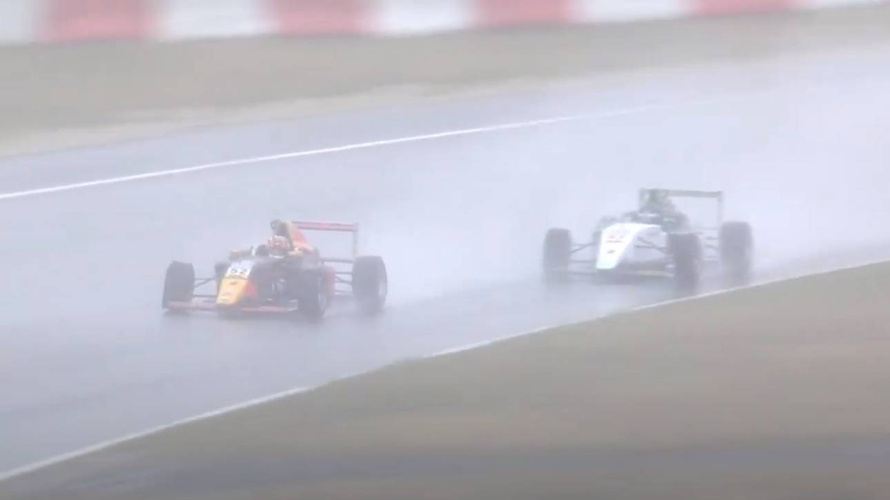 Regen-Chaos in der Formel 4
