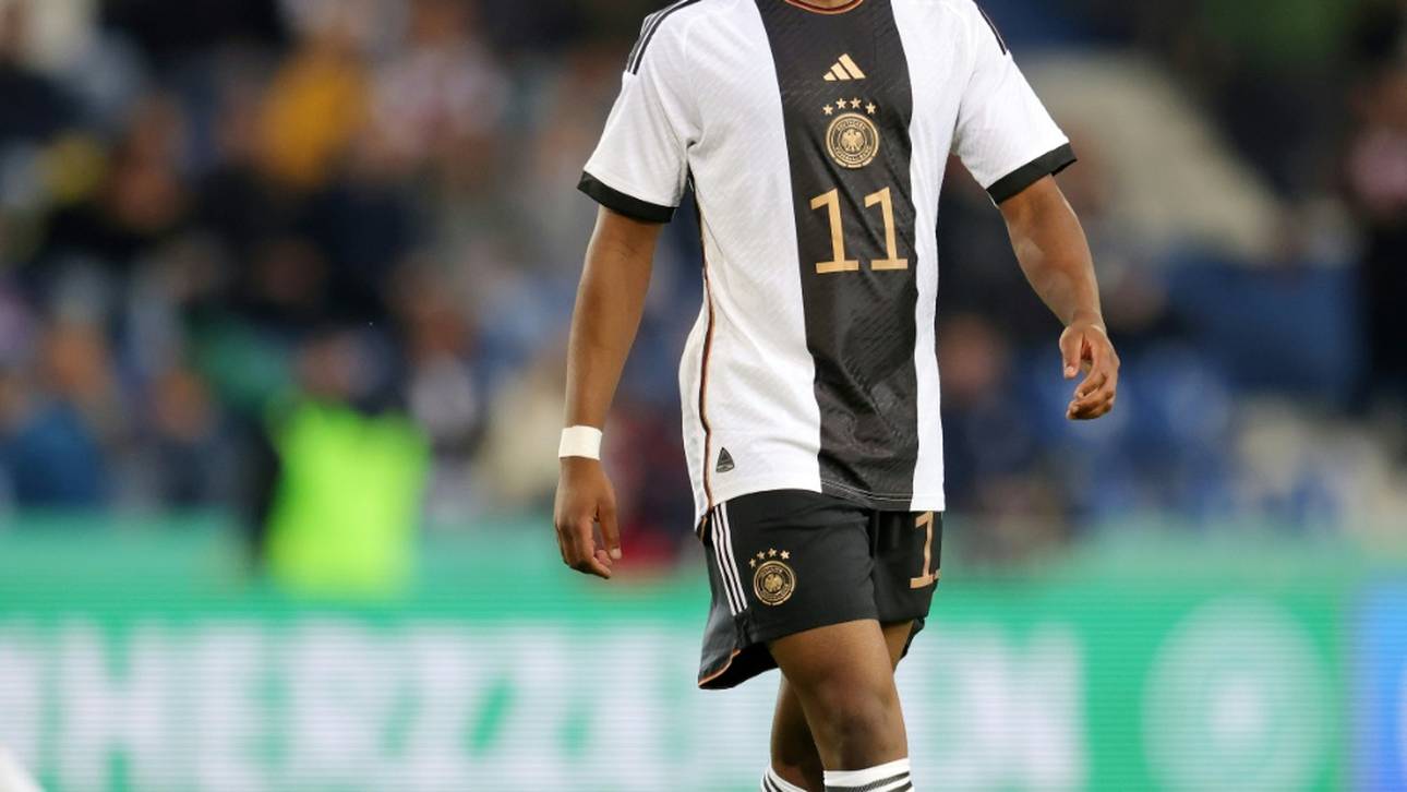 WM-Generalprobe: Moukoko debütiert