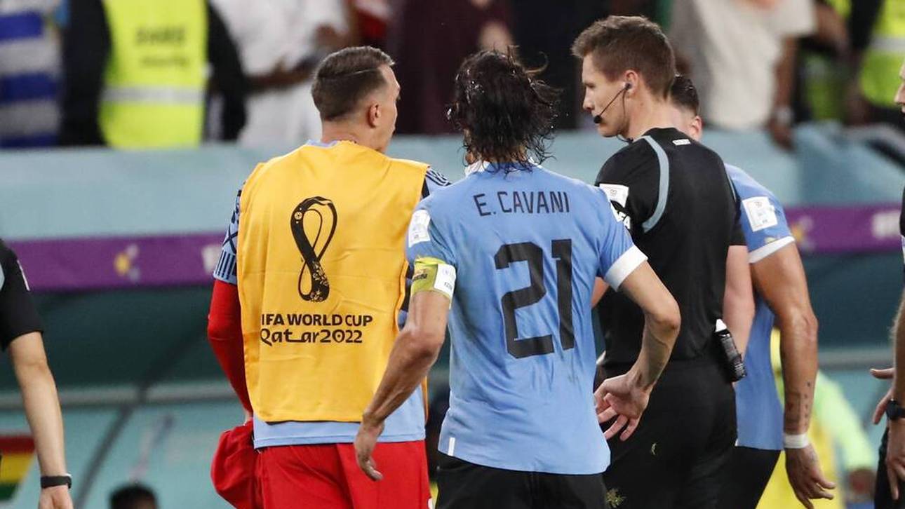 WM-Aus! Cavani rastet völlig aus