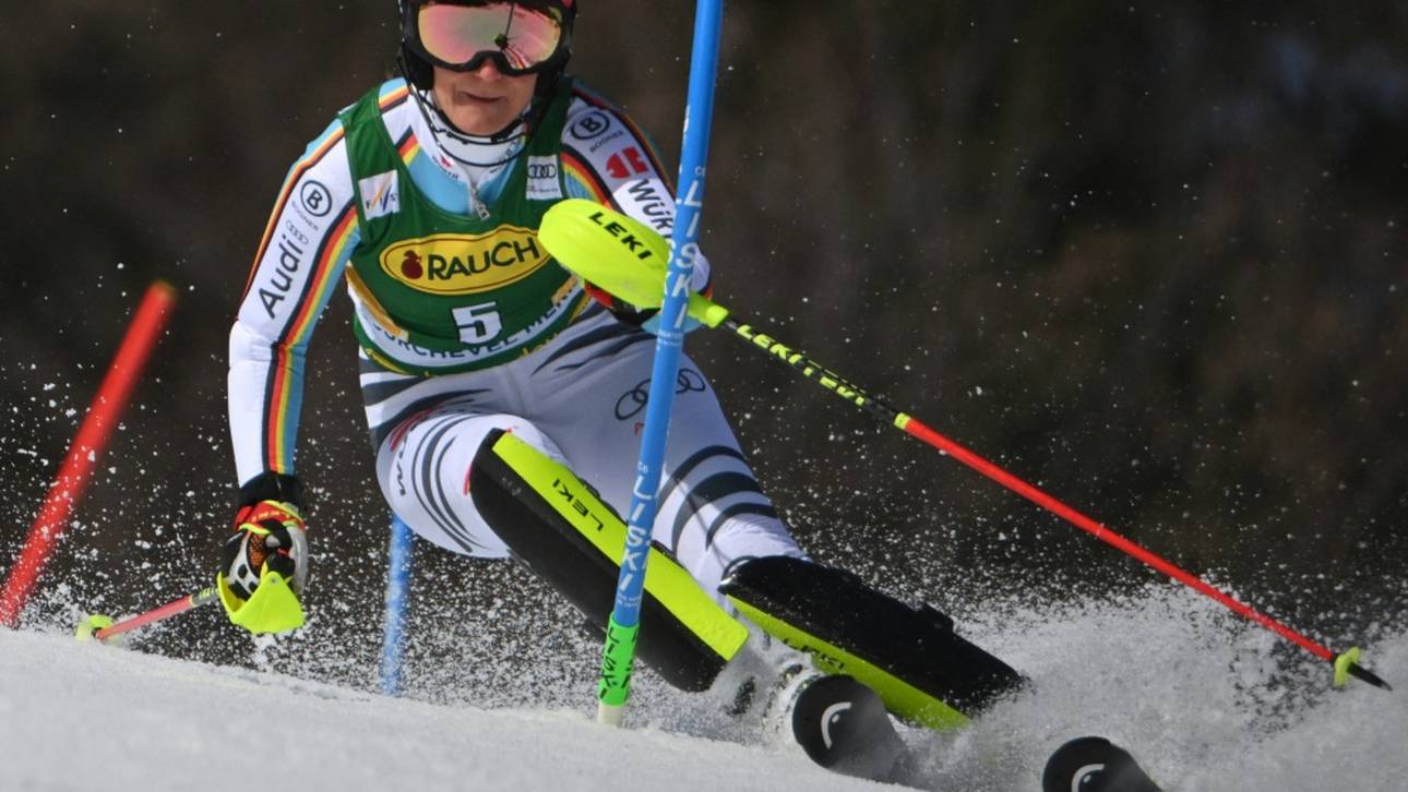 Slalom: Dürr erneut in Führung