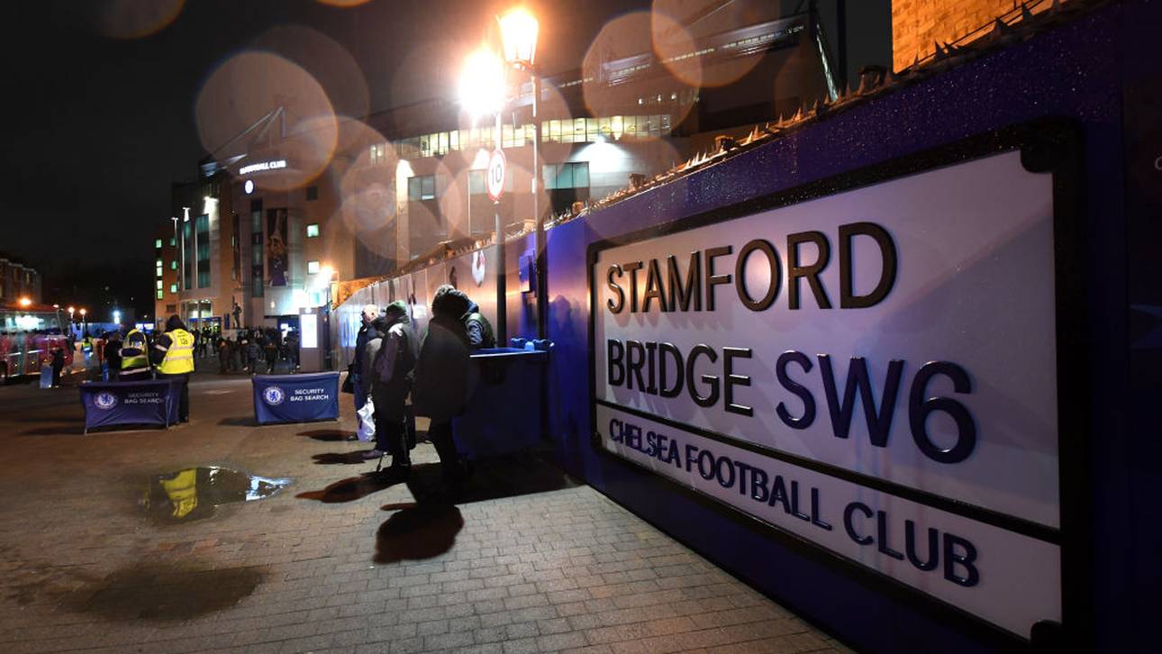 Bayern-Fans wollten Block stürmen