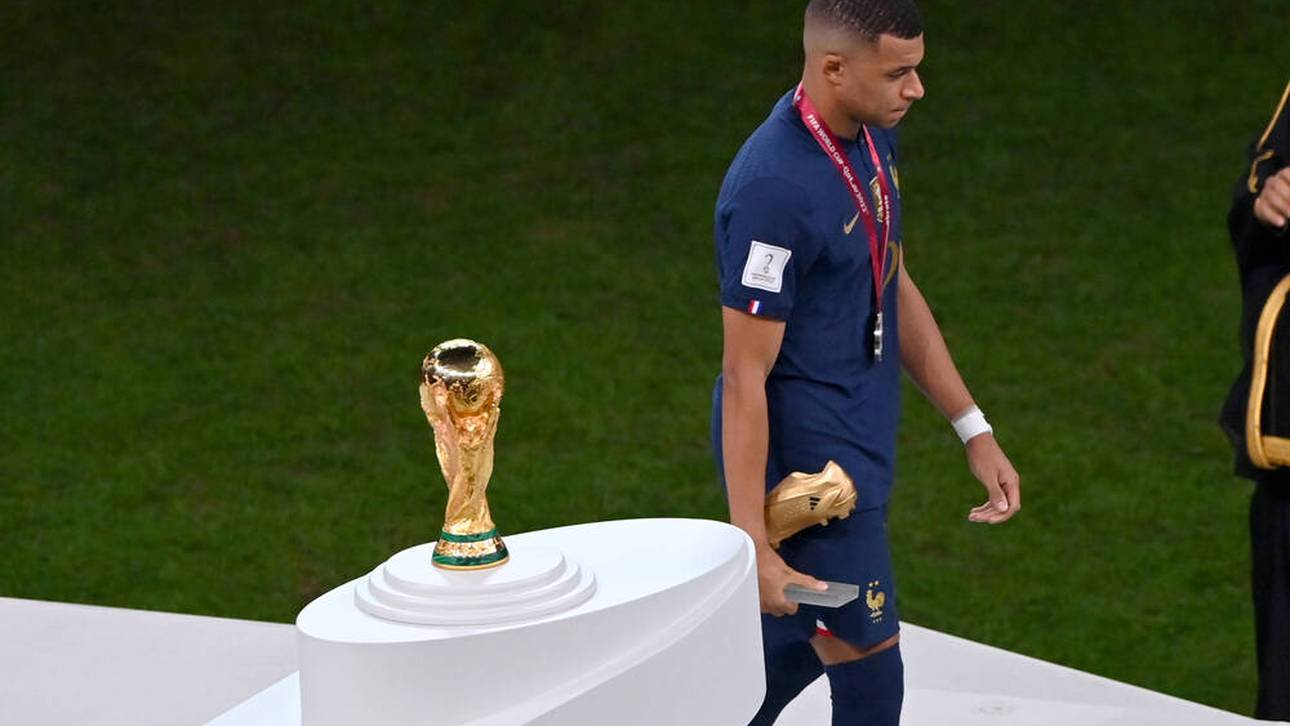 Kylian Mbappé verließ den Platz trotz des goldenen Schuhs mit gesenktem Haupt