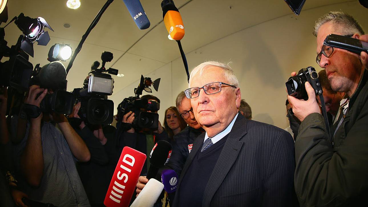 Zwanziger greift Behörden an