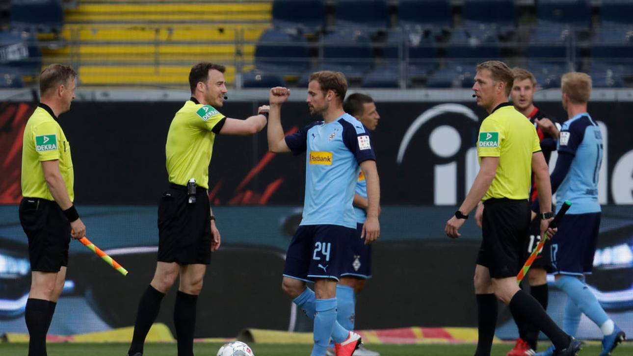 Schiri-Boss erkennt mehr Respekt