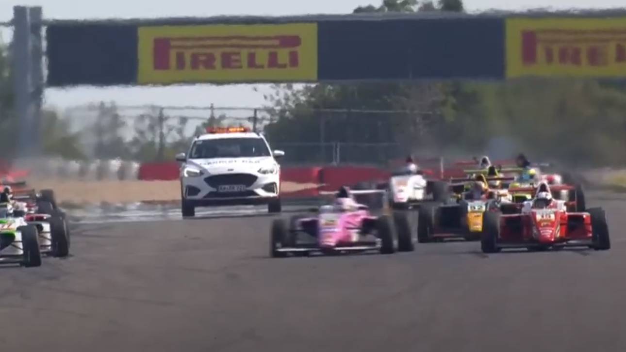 Trotz Pole: Montoya verpatzt Lauf