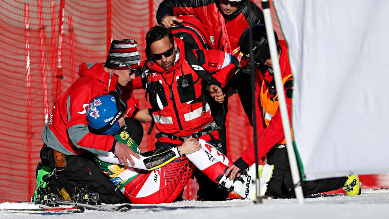 Saison-Aus für Schild nach Sturz