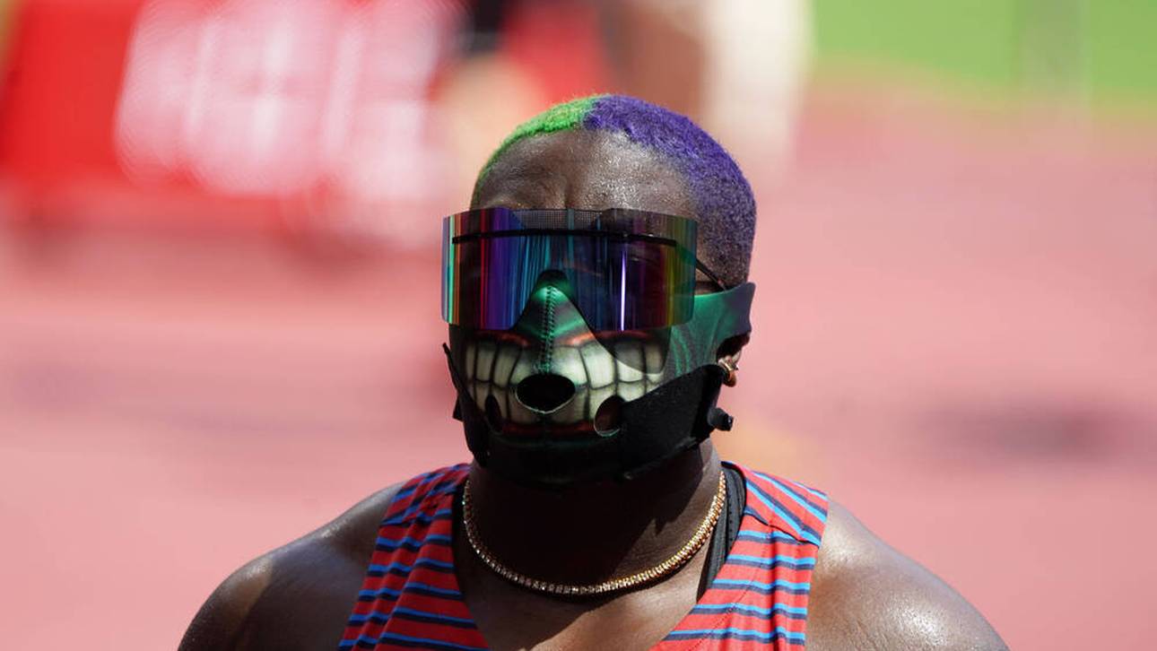 Raven Saunders trägt ihre Hulk-Maske bisweilen auch im Training