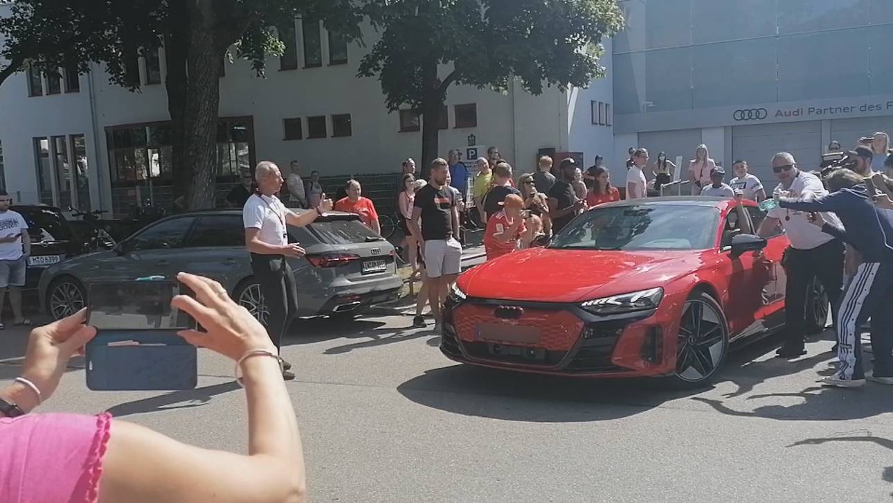 Häme für Lewandowski bei Abschied