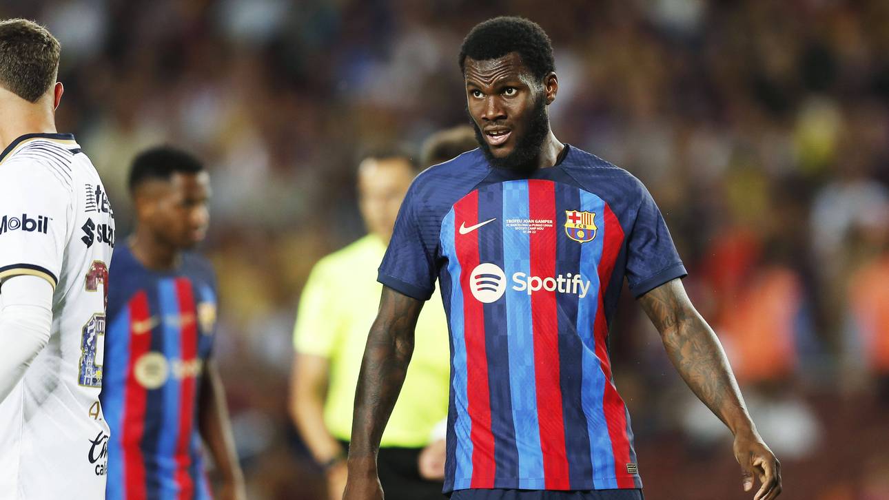 Franck Kessié wechselte vom AC Mailand zum FC Barcelona