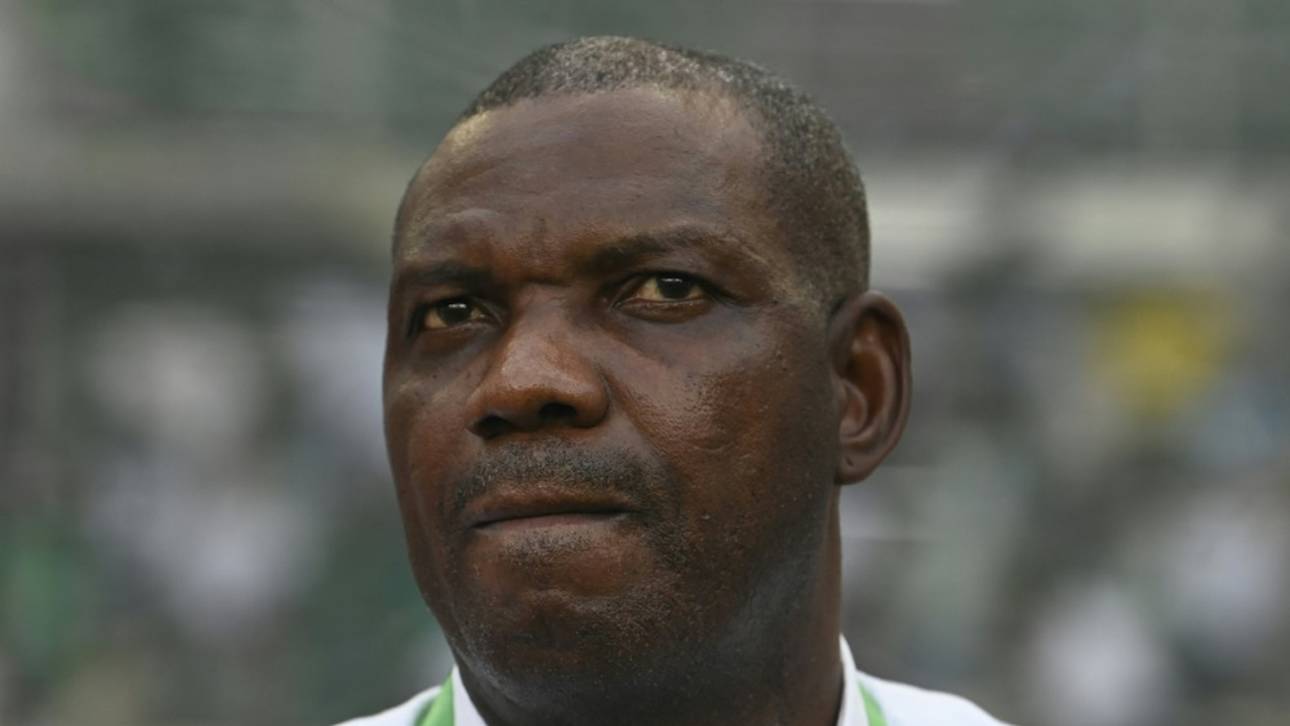 Nach Aus in WM-Quali: Nigeria-Trainer Eguavoen tritt zurück