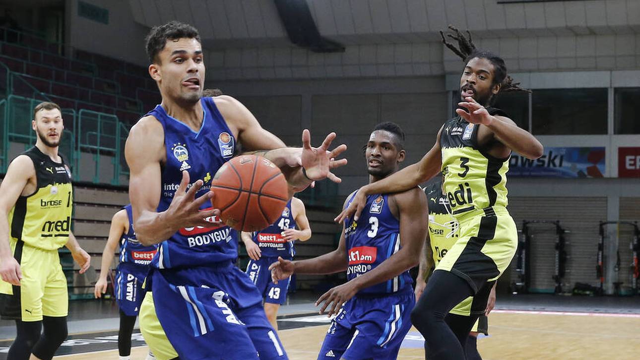 ALBA bleibt Spitzenduo auf den Fersen