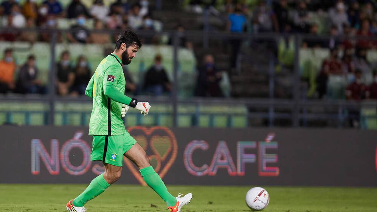 Tritte und VAR-Chaos bei Selecao-Spiel