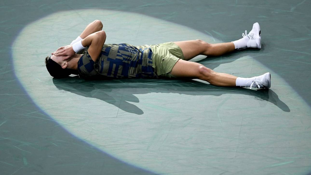 Rune entzaubert Djokovic in Paris