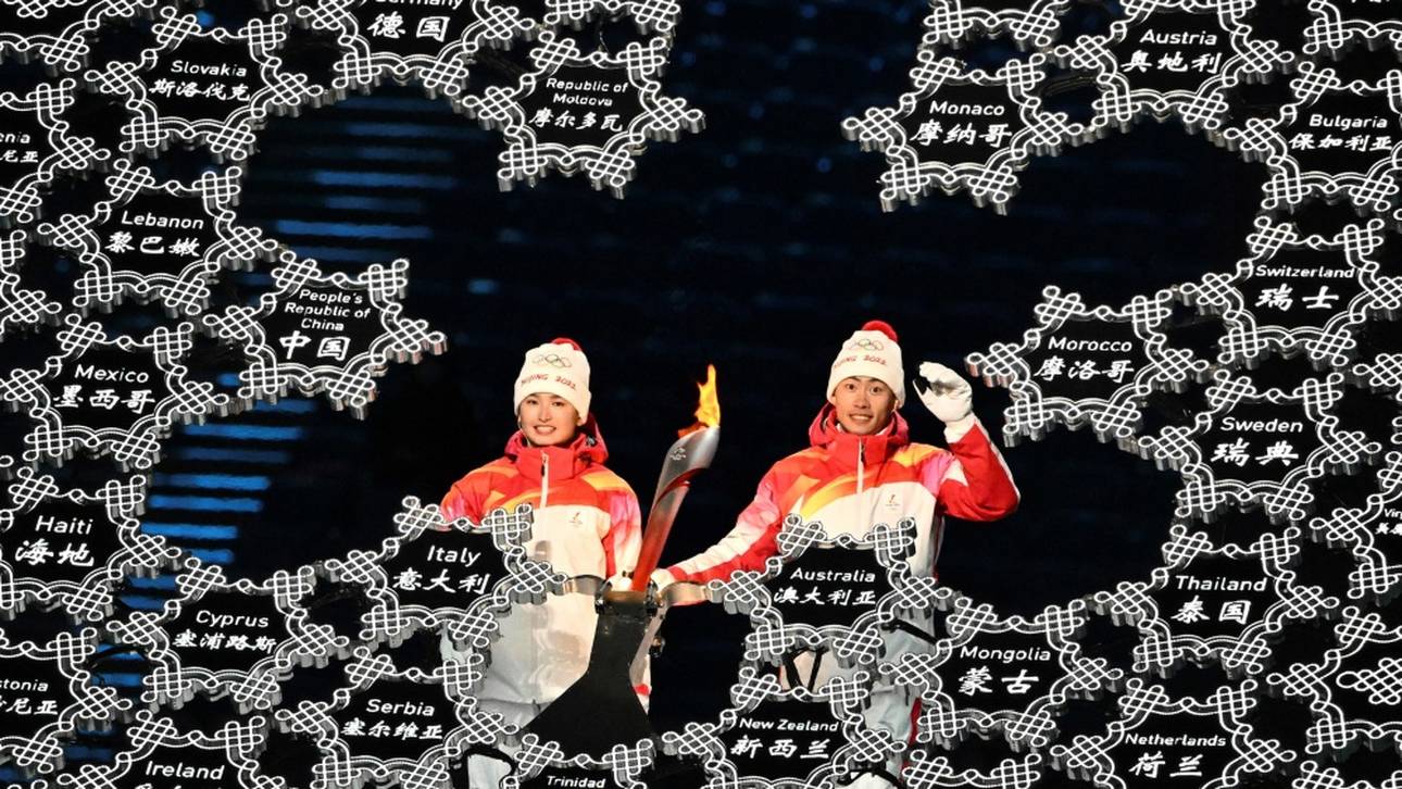 Fackellauf „Mittelfinger“ ans Ausland