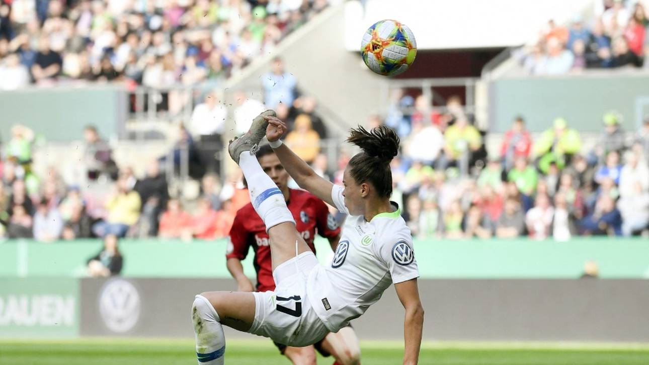 Schiedsrichterin Derlin leitet Finale