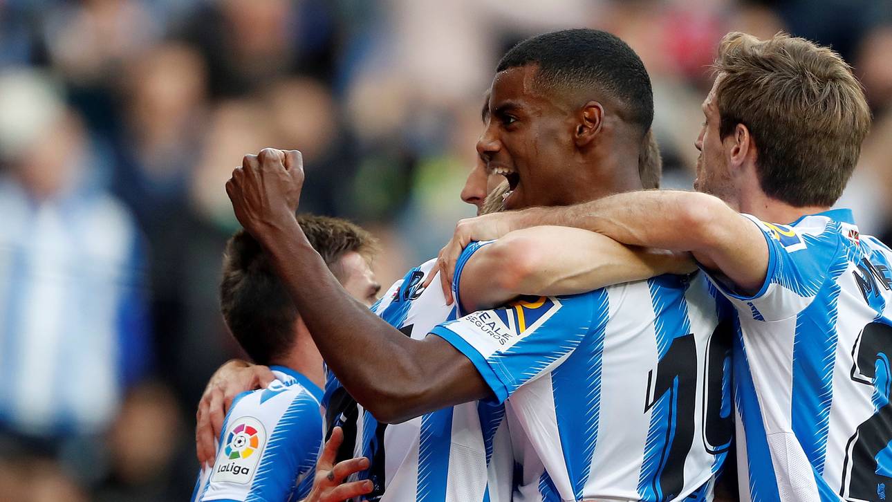 Geheimklausel: Holt BVB Isak zurück?