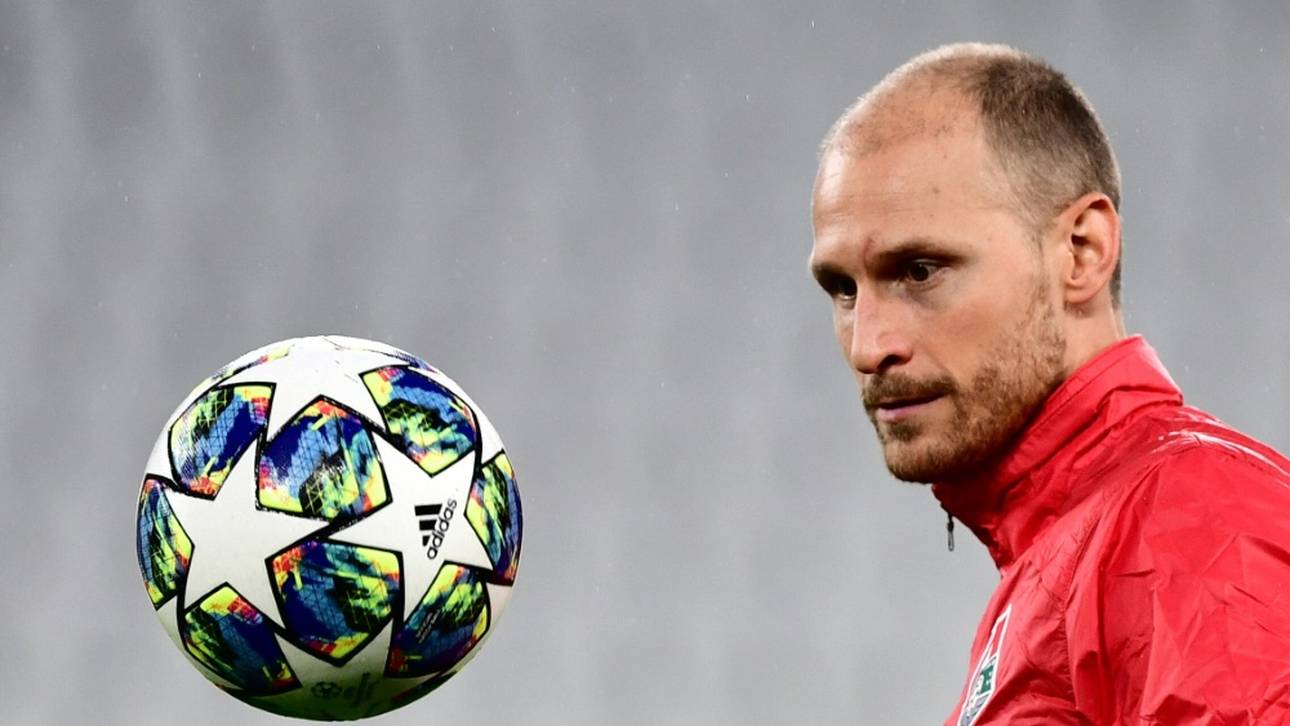 Höwedes für Schulterschluss mit Fans