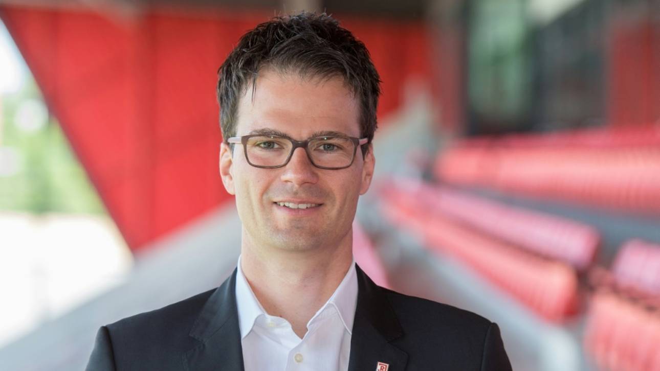 Neuer kaufmännischer Geschäftsführer für Jahn Regensburg