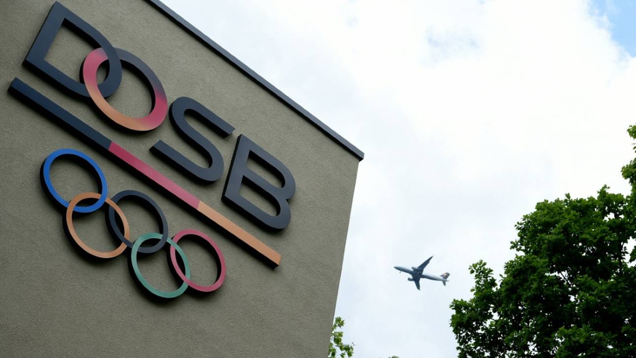 Olympiateam mit Schweigeminute