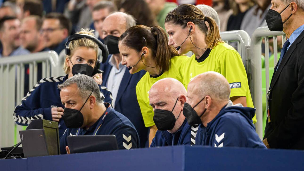 Schwarzer irritiert DHB-Team