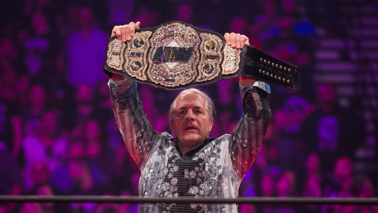 Bret Hart enthüllte im Mai 2019 den World Title von AEW