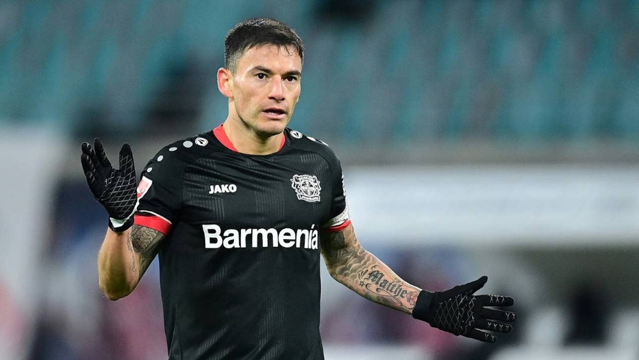 Bayer-Profi setzt mit dem Training aus