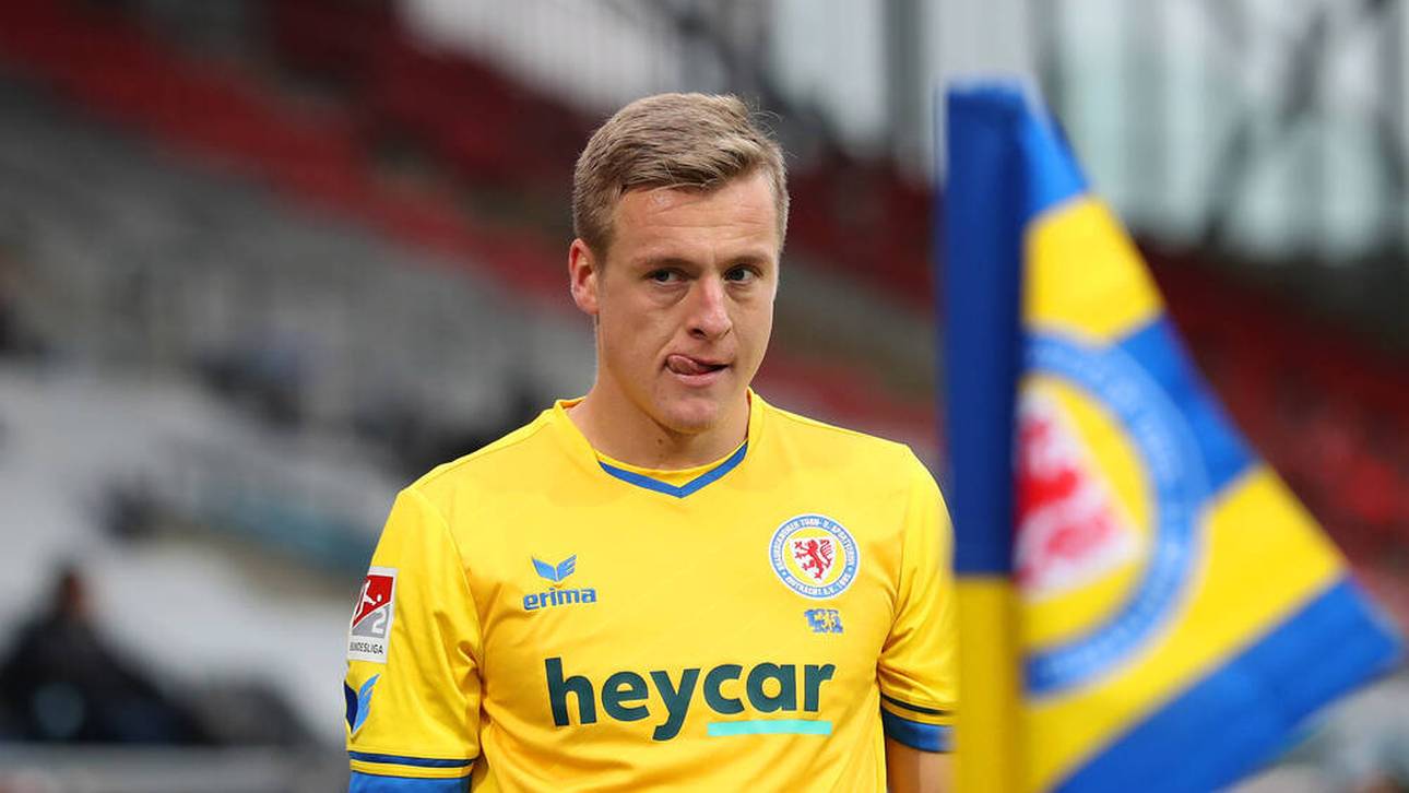 Felix Kroos im Trikot der Eintracht