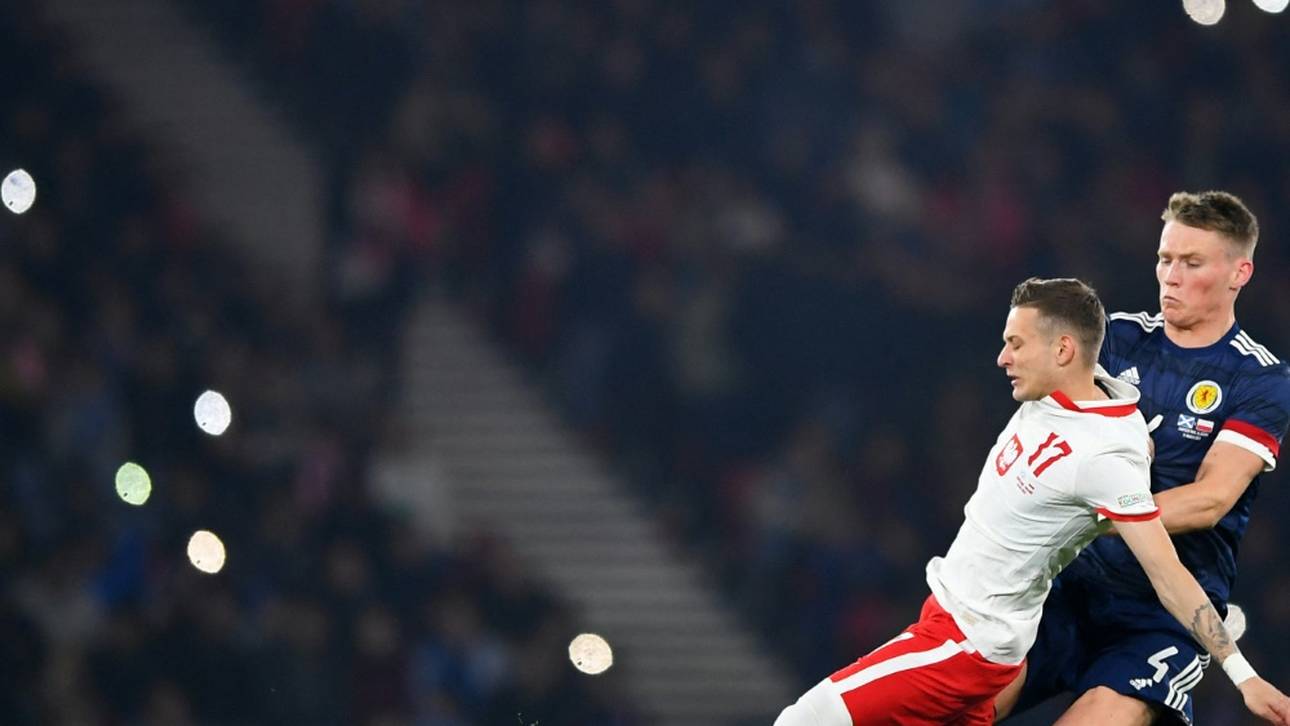 Ohne Lewandowski: Polen jubelt spät