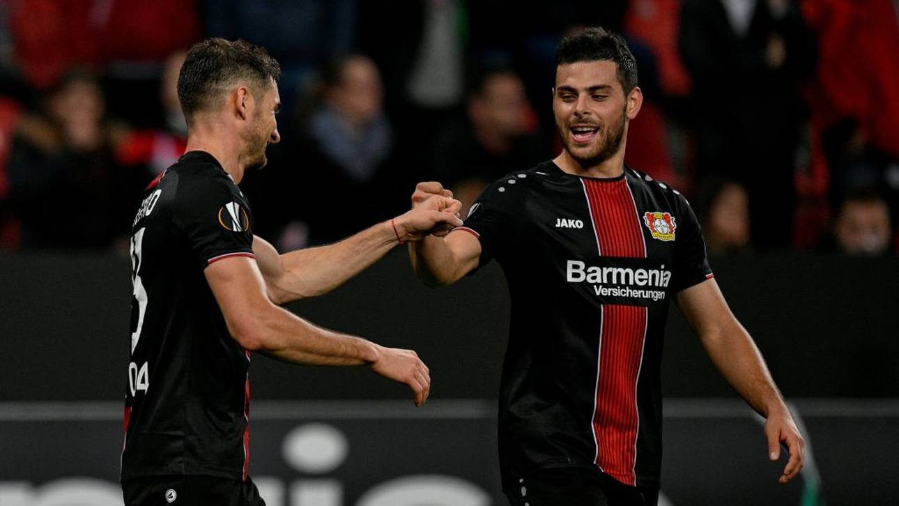 Alario stürmt mit Volland