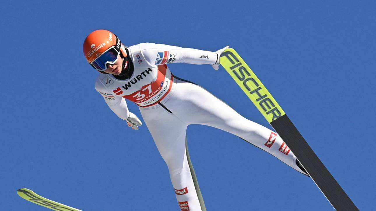 Skispringen: Rupprecht zur Halbzeit Elfte – Kramer führt