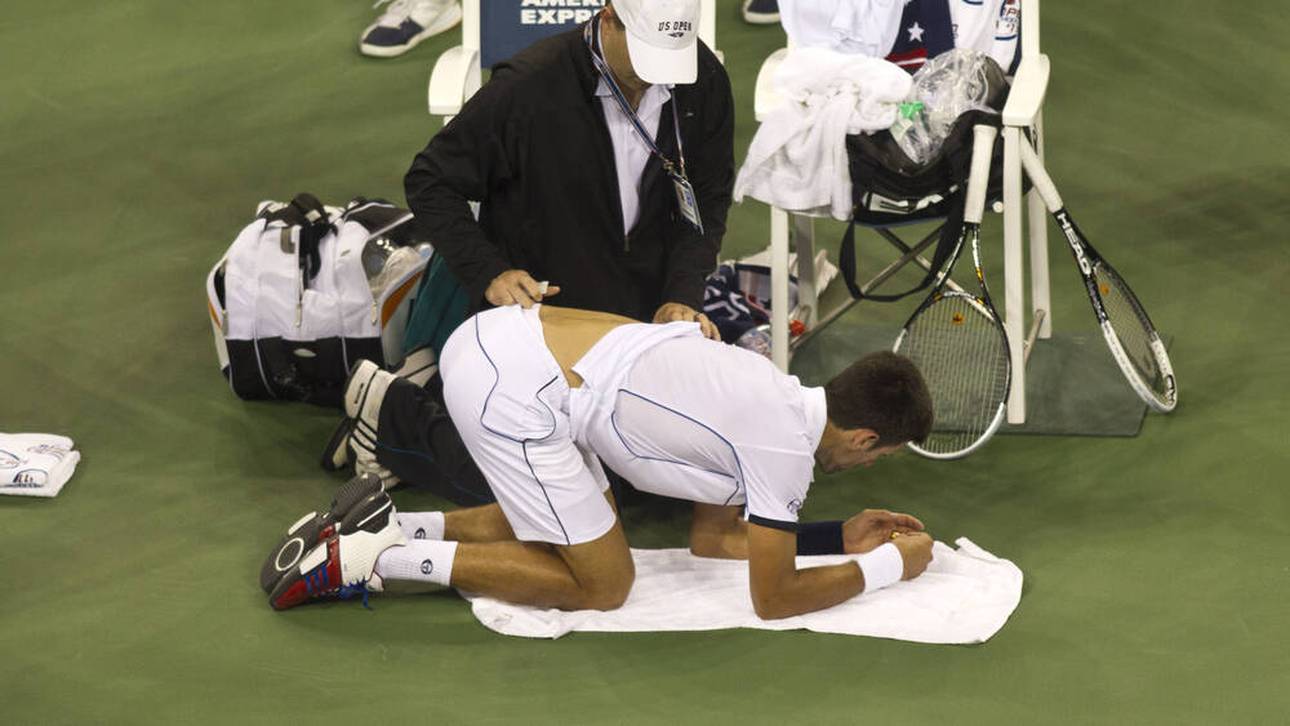 Novak Djokovic musste sich im Finale wegen Rückenschmerzen behandeln lassen