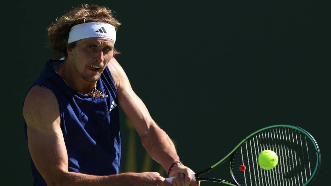 Zverev müht sich ins Achtelfinale