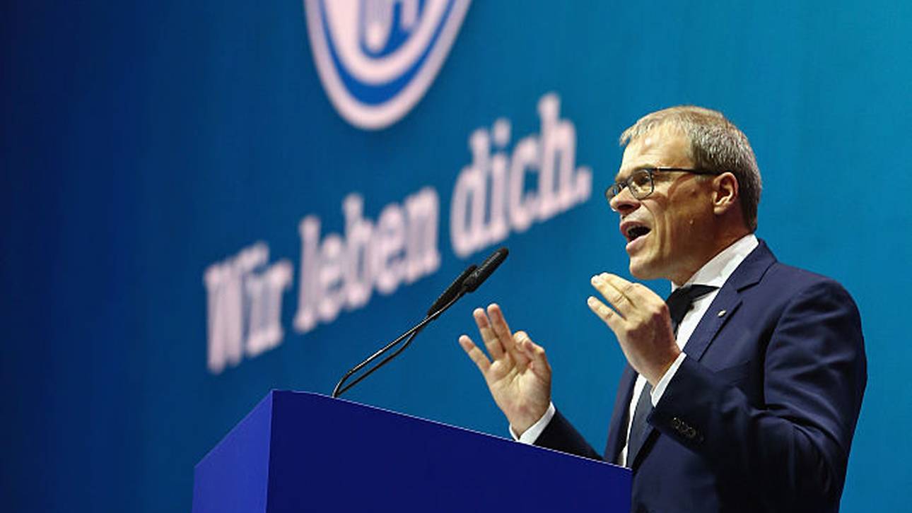 Schalke setzt zum Kahlschlag an