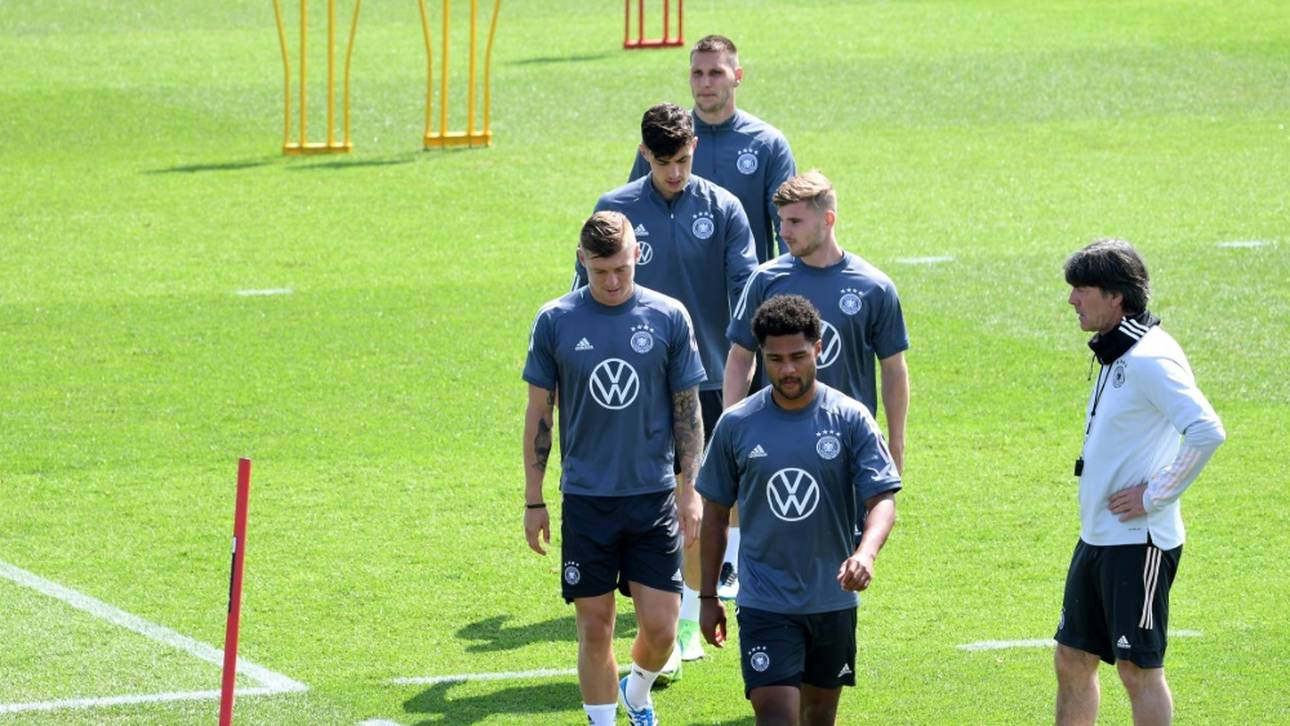 DFB-Team bei Fan-Aktion volksnah