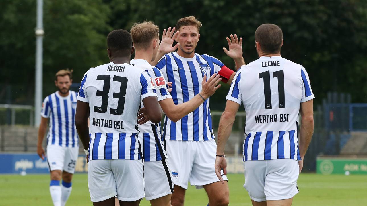 Hertha siegt bei Schwolow-Debüt