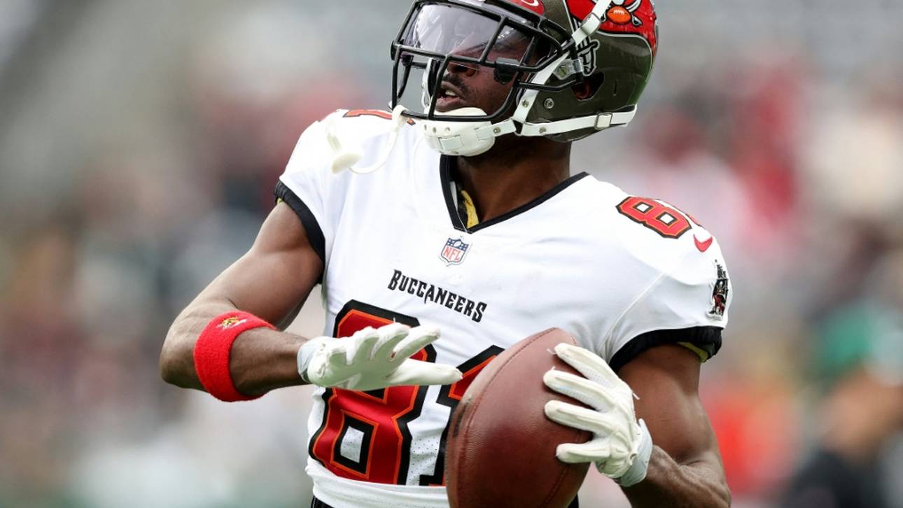 Neuer Eklat in der NFL: Brown joggt oben ohne vom Feld